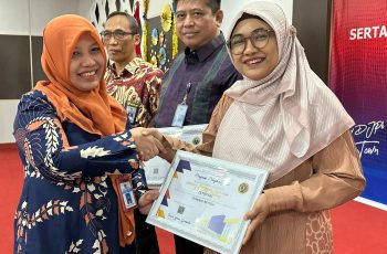 LAGI, SMK SMAK Padang Raih Penghargaan bidang Pengelolaan Anggaran